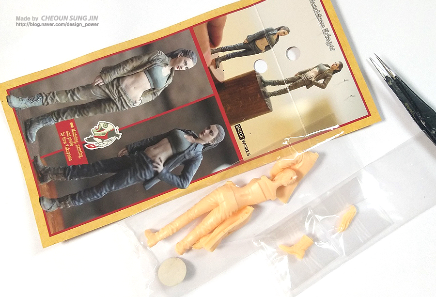 레진 피규어 Mercenary Army Female Test Pilot_2.jpg