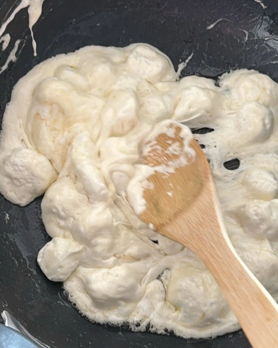 안성재 보다 심한 두바이 쫀득 쿠키 만든 전소미.jpg_7.webp