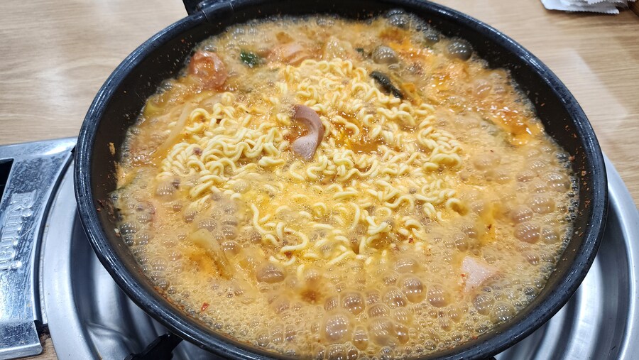 최네집 부대찌개_3.jpg