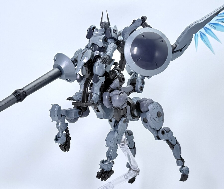 [코토부키야] 1/24 헥사기어 브라우레겐 조립 샘플 공개_4.jpg