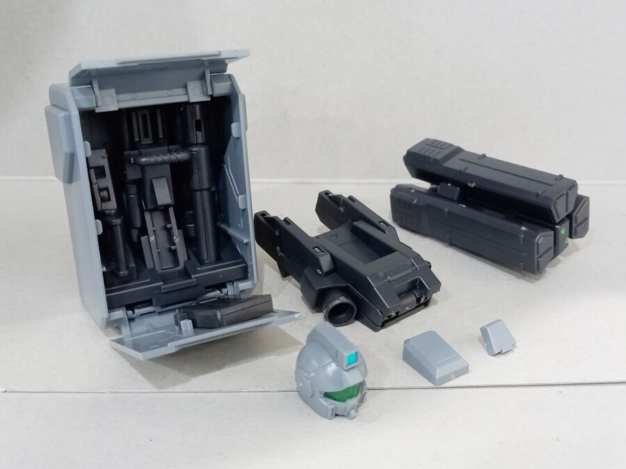 두 번째로 만든 HGUC 육전형 짐 슬레이브 레이스 패러슈트팩_1.jpg