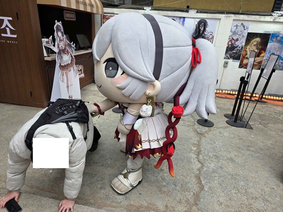 명조)오늘자 띵조 카페 카멜 탈_2.jpg