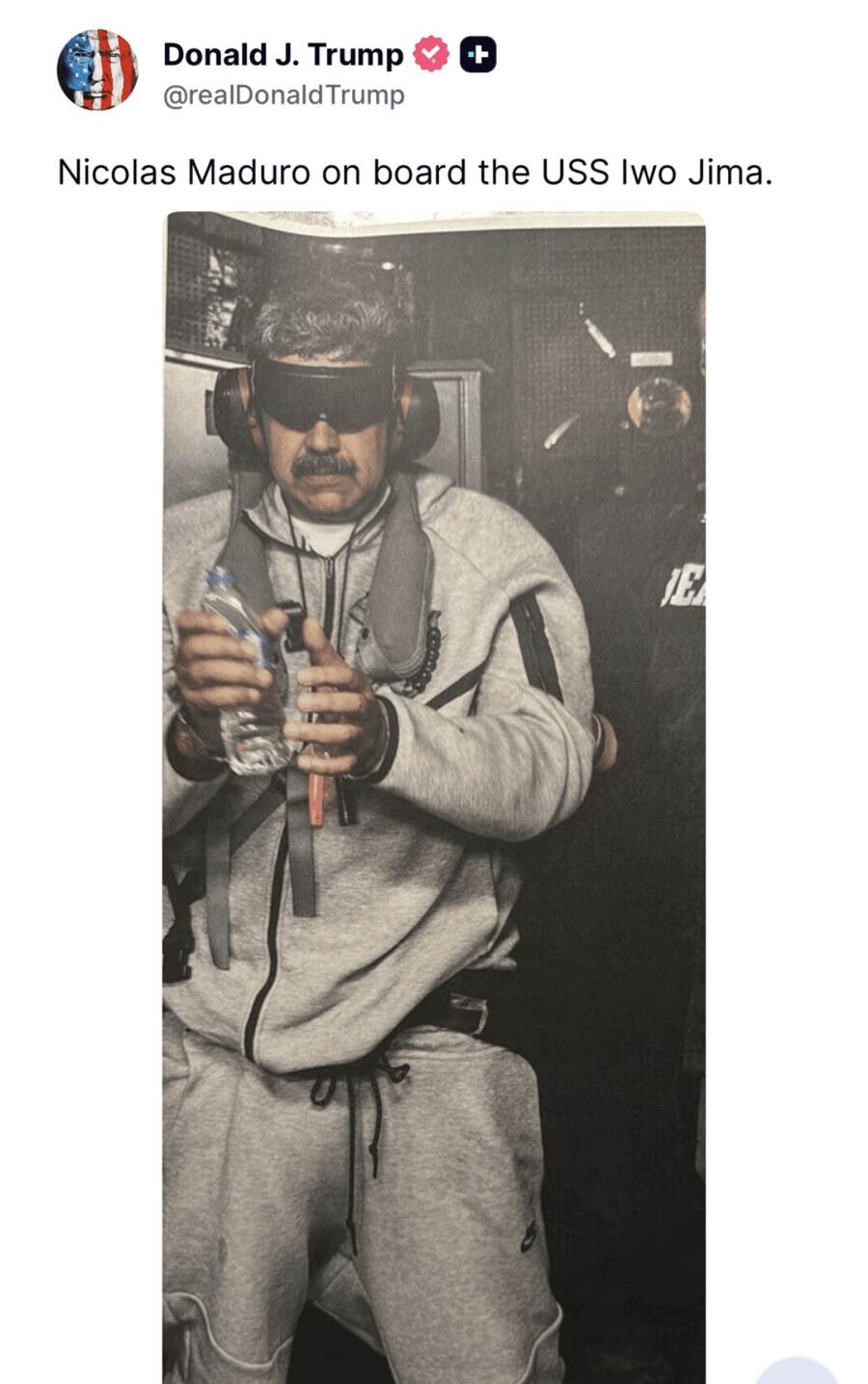 방금 트럼프가 올린 마두로 사진.JPG_1.jpg