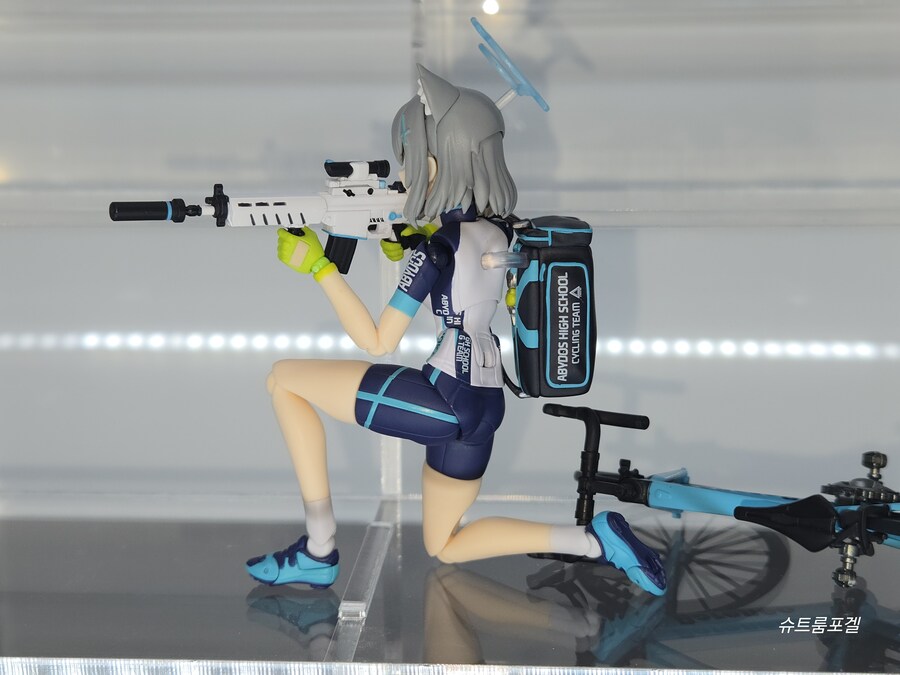 피그마 블루아카이브 스나오오카미 시로코(라이딩)DX.ver_11.jpg