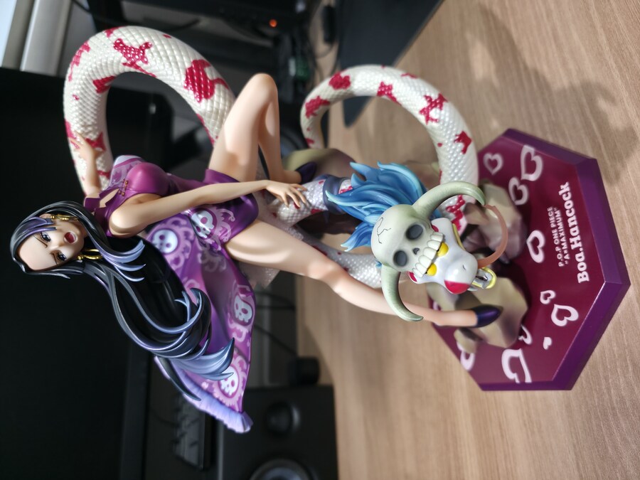 [메가하우스] P.O.P MAXIMUM 해적 여제 보아 핸콕_2.jpg