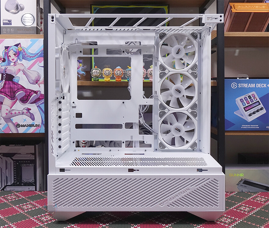 드디어 기본 미들타워 구조로도 나온 DY시리즈! 다크플래쉬 DY460_43.jpg