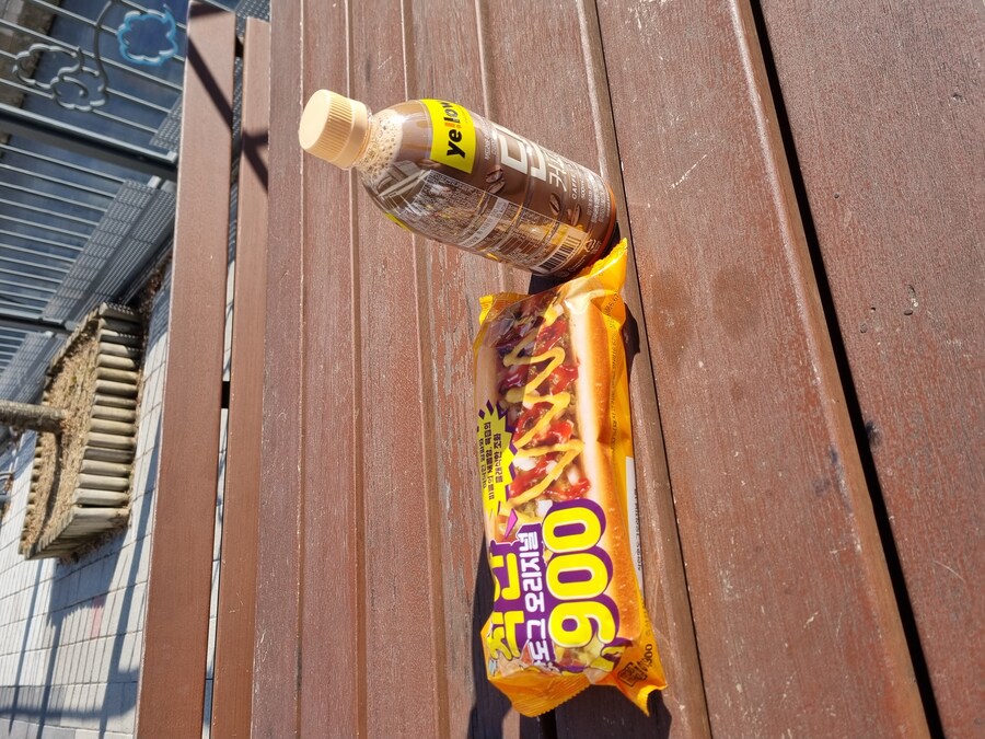 핫도그+ 1400원커피_5.jpg