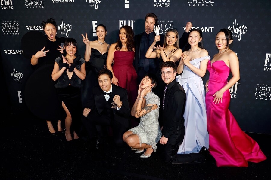 케이팝 데몬 헌터스 크리틱스 초이스 어워즈 최우수 애니메이션상 수상!_2.jpg