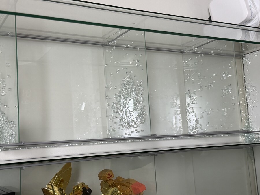 데돌프 장식장 쓰시는분들 조심하세요_1.jpg