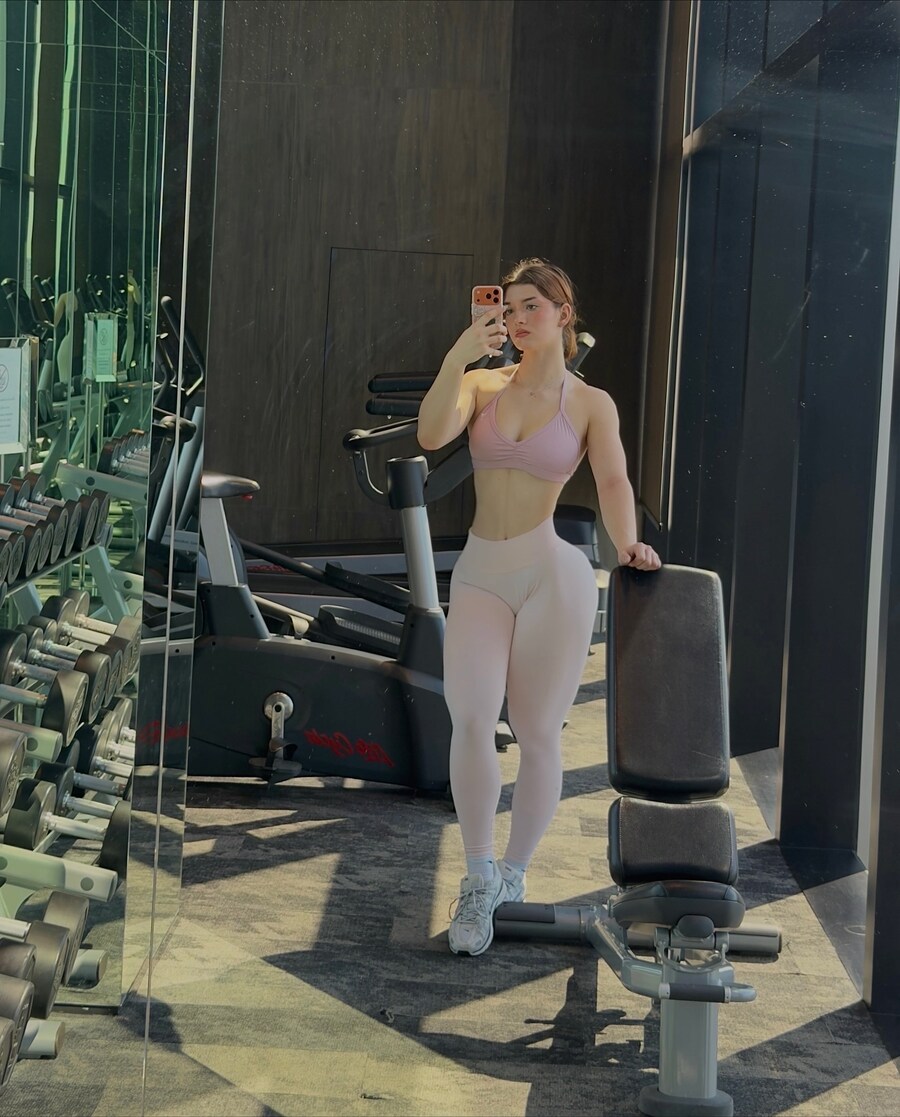 ㅎㅂ) 존나 쎄 보이는 누나_7.jpg