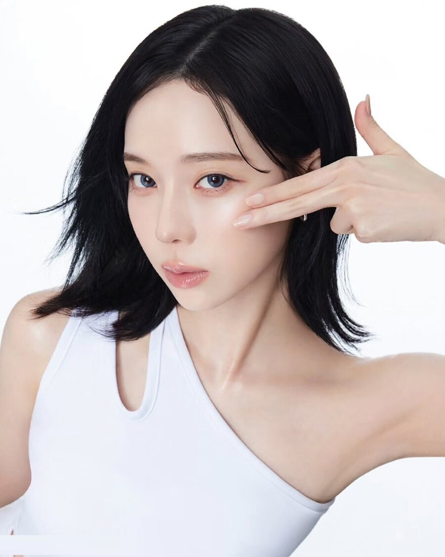 [에스파] 윈터 AHC T-SHOT 아이크림 광고영상_1.jpg