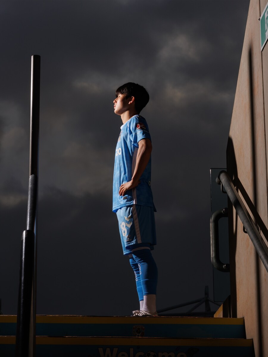 [EFL] 양민혁 코번트리 유니폼, QnA, 입단 소감_3.jpg