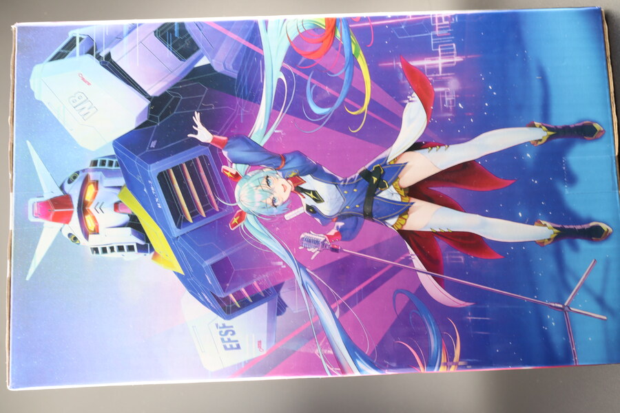 건담45주년×하츠네 미쿠 BANPRESTO EVOLV 건담 콜라보레이션 피규어_2.jpg