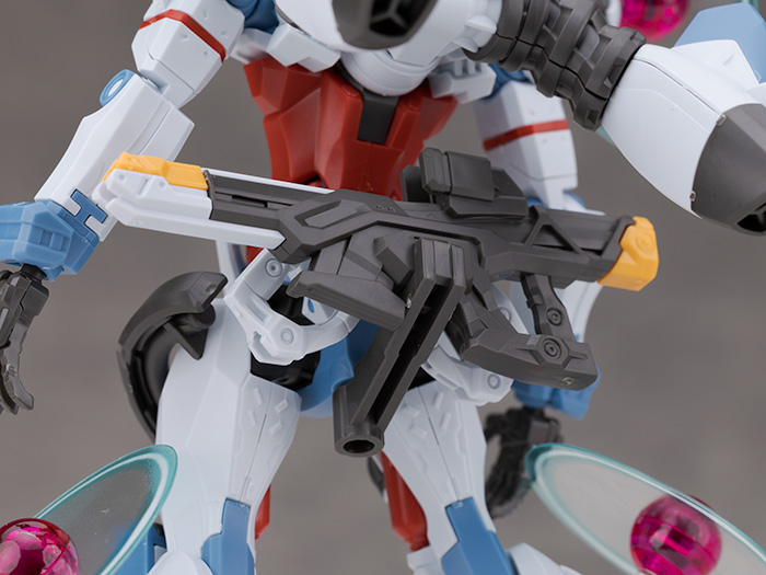 HG GQ 1/144 지쿠악스 엔디미온 유닛 각성시 해외 리뷰_59.jpg