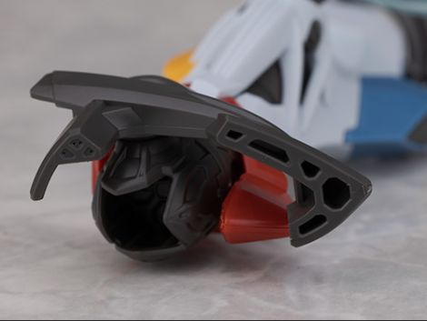 HG GQ 1/144 지쿠악스 엔디미온 유닛 각성시 해외 리뷰_45.jpg