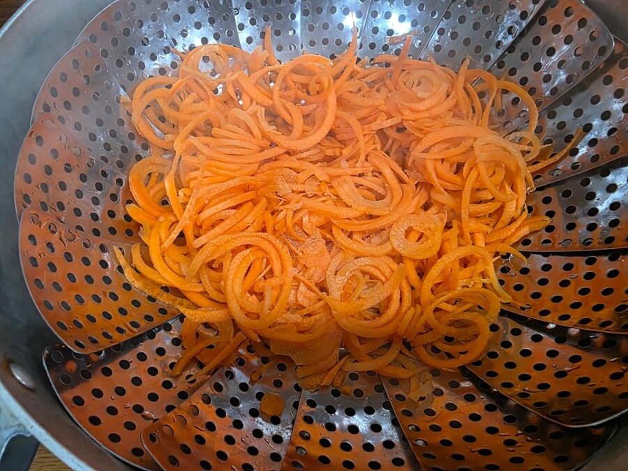 당직서며 해먹는 당근짜장_2.jpg