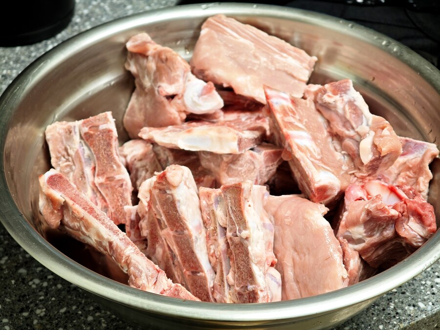 쌀쌀할때는 묵은지 감자탕_1.jpg