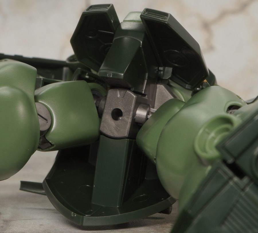 HGUC 1/144 기라 도가 중무장 사양 해외 리뷰_22.jpg