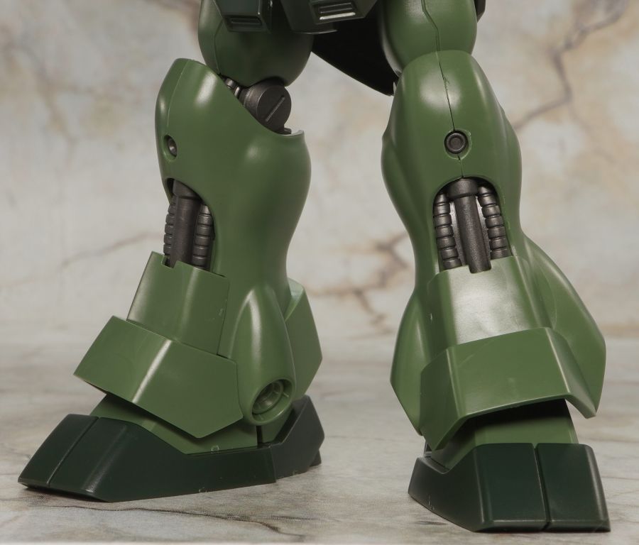 HGUC 1/144 기라 도가 중무장 사양 해외 리뷰_23.jpg