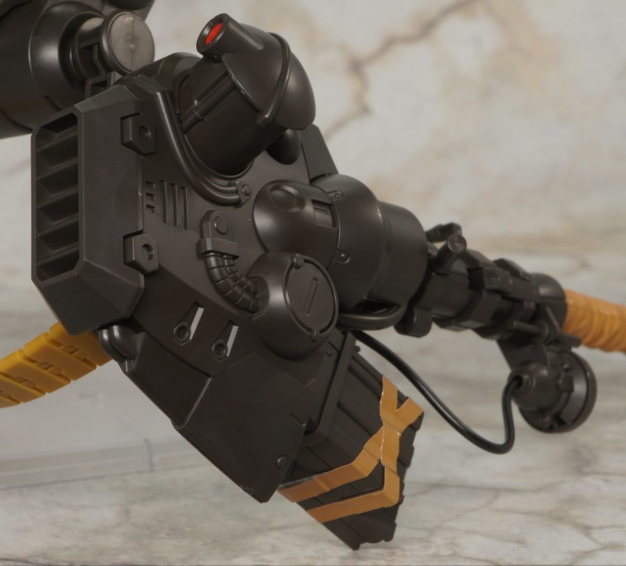 HGUC 1/144 기라 도가 중무장 사양 해외 리뷰_35.jpg