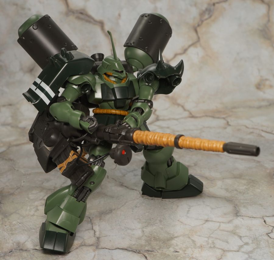 HGUC 1/144 기라 도가 중무장 사양 해외 리뷰_47.jpg
