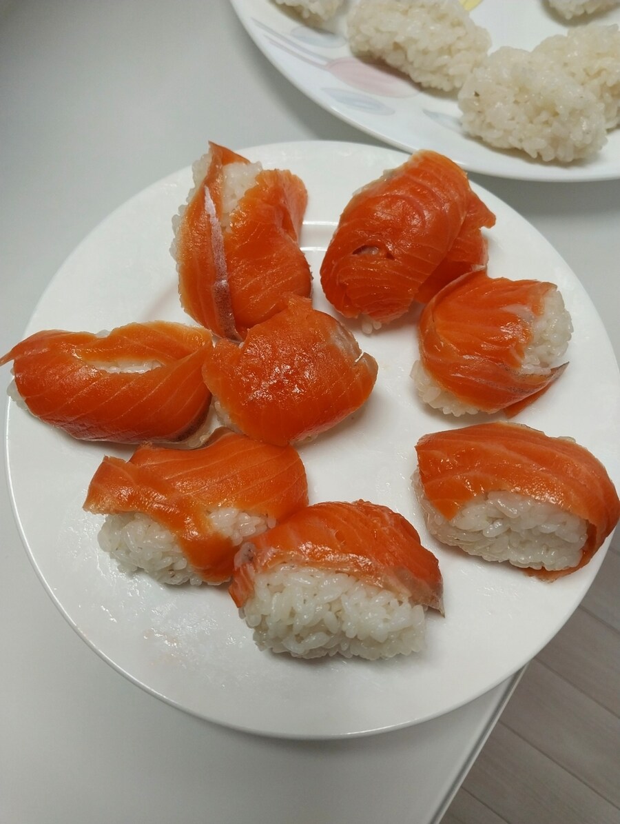 집밥-훈제연어스시 만들기_6.jpg