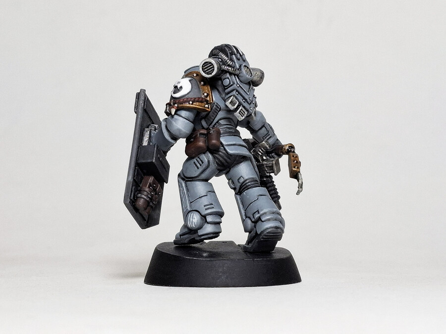 카르카로돈스 브리처 스쿼드 제작기_25.jpg