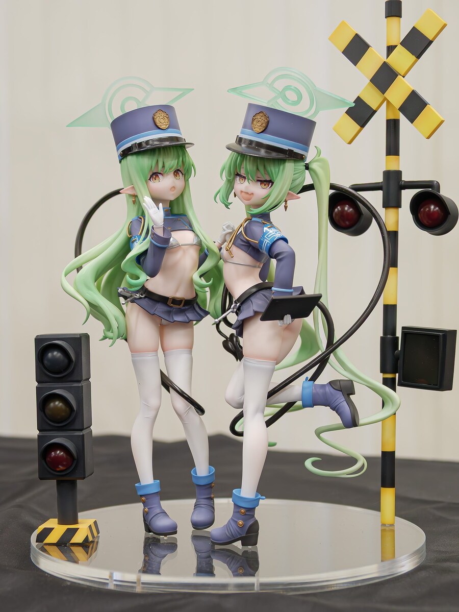 블루아카) 쪼끔 페도같은 피규어 ^^_1.jpg