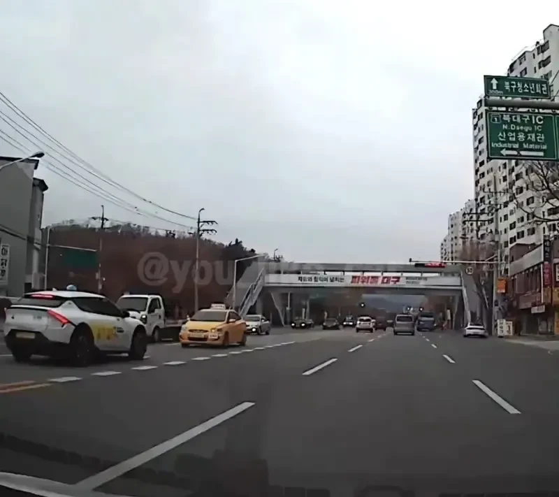 튜토리얼 중에 만난 끝판왕_1.webp