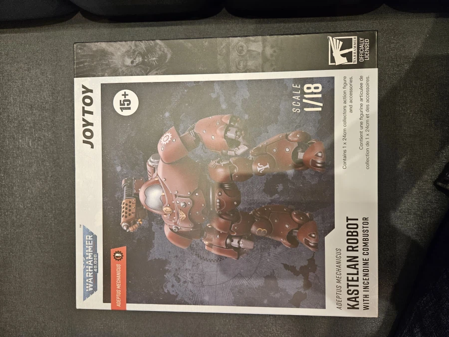 장난감) 조이토이 워해머40k 카스텔란 로봇 왔다_1.webp