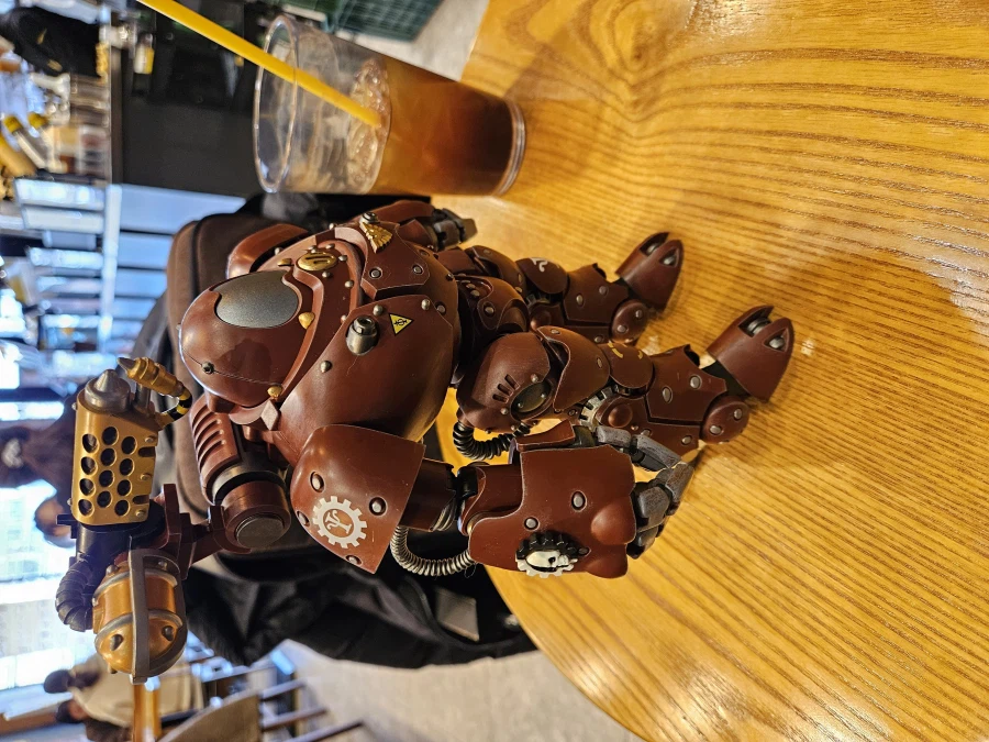 장난감) 조이토이 워해머40k 카스텔란 로봇 왔다_5.webp