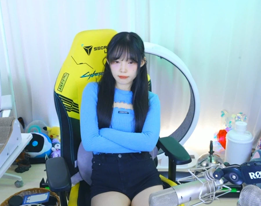 새봄TV] BOMGOTY순위발표+보이싱피싱 당하는 FMV..?+롤 배치_2.webp