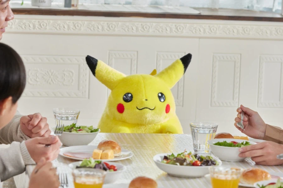 포켓몬 30주년 기념 굿즈 등신대 피카츄 인형 복각 발매_7.webp