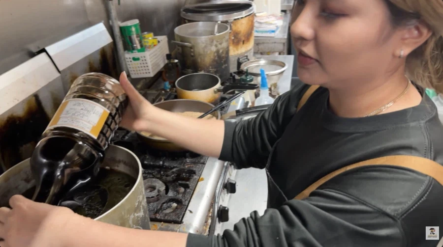 24세 여사장이 일본서 운영 하는 한식 다이닝_65.webp