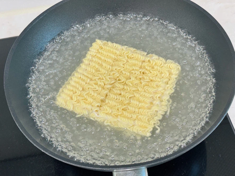 임짱 대파비빔면_4.webp