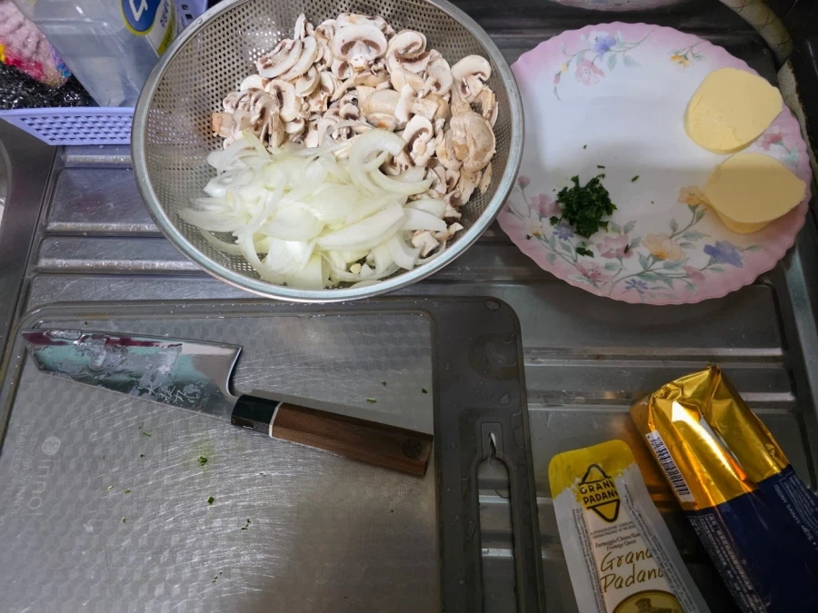 여행톡방 신년회 가서 1박2일 요리했습니다._1.webp