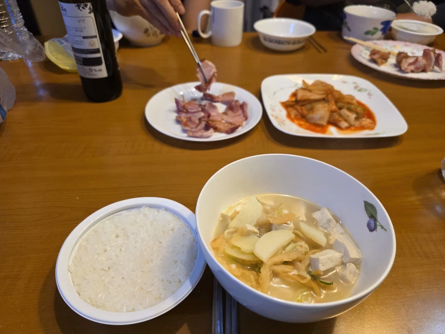 여행톡방 신년회 가서 1박2일 요리했습니다._12.webp