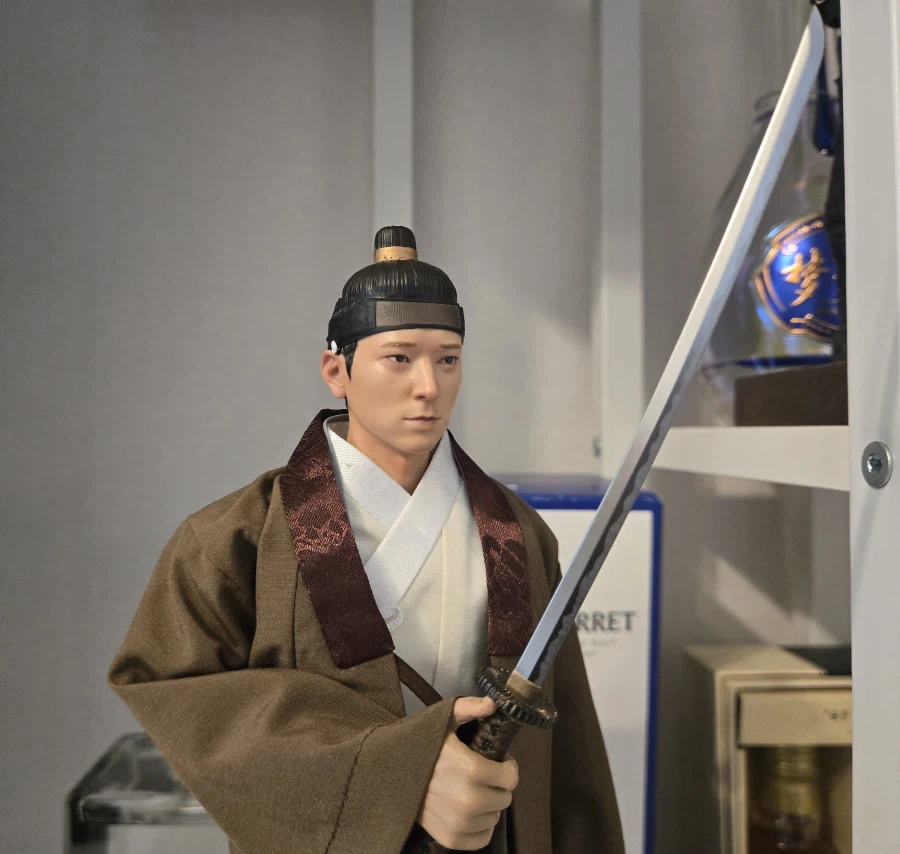 쿠미키 전우치 강동원 핫토이의 반의 반값이지만 만족하네요_5.webp