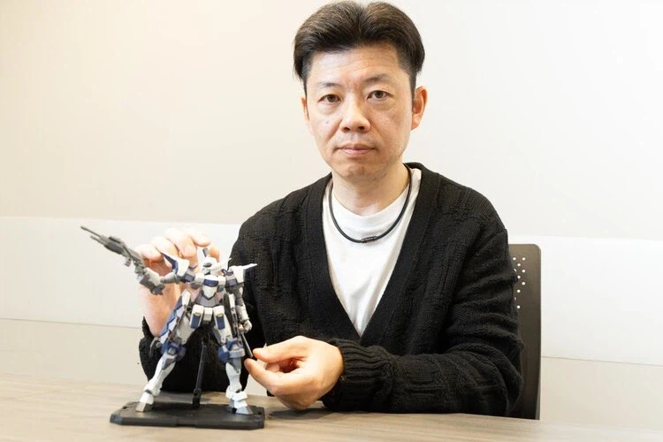 [카도카와]풀 메탈 패닉! 패밀리 아주르 레이븐. 메카모델 개발의 뒷이야기를 듣다_2.webp