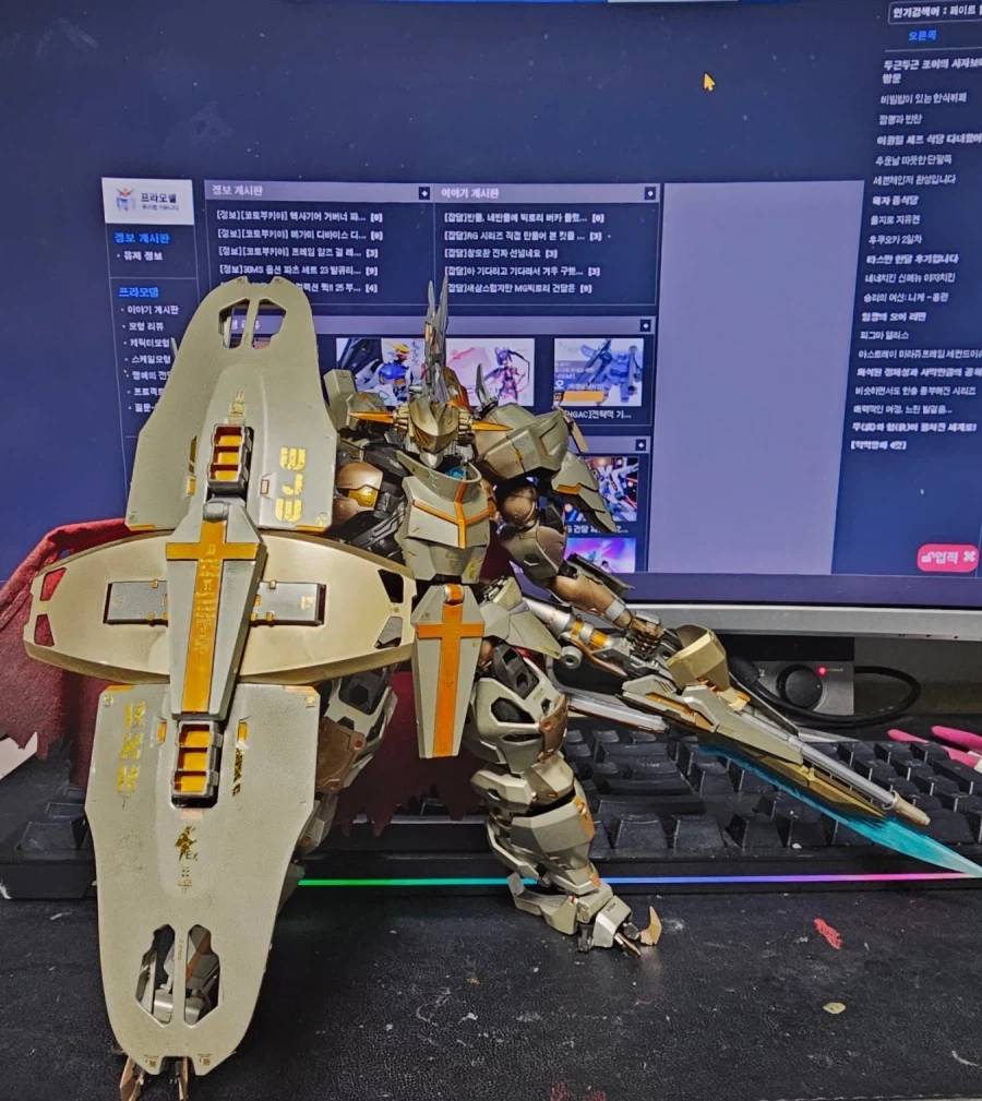 이번에야 말로 선역 기체를 만들어봤습니다만..... 실패..?_1.webp