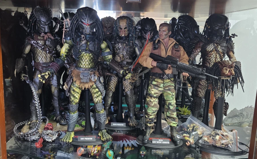 수집한 핫토이 에일리언, 프레데터 들_18.webp