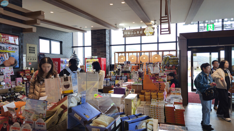 인생 최초로 접근해본 활화산 화구.. 후쿠오카 여행 3일차_66.jpg