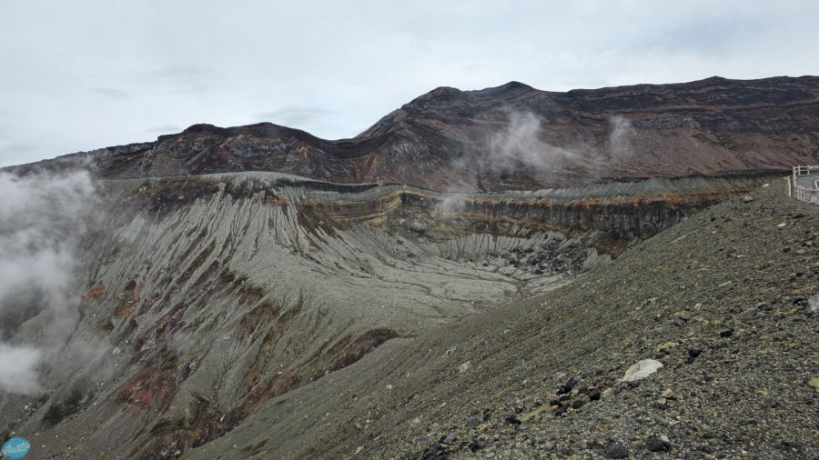 인생 최초로 접근해본 활화산 화구.. 후쿠오카 여행 3일차_79.jpg
