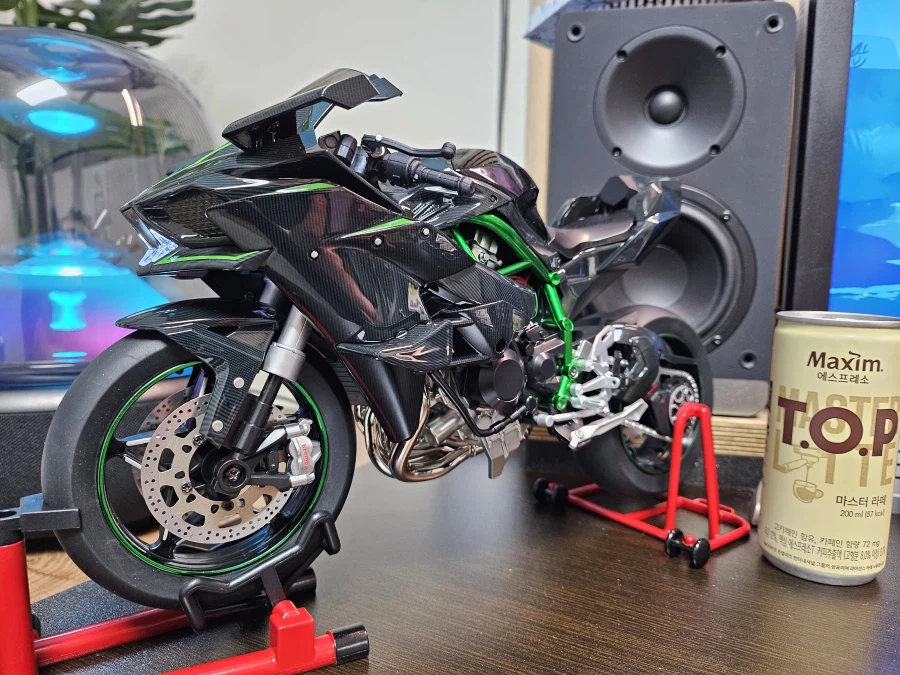 알리에서 산 1/6 오토바이 가와사키 닌자 H2R_3.webp