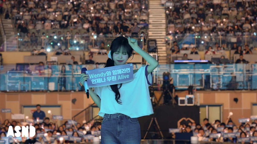 [웬디] WENDY 가 해외투어에 갔:D #1 💙_2.webp