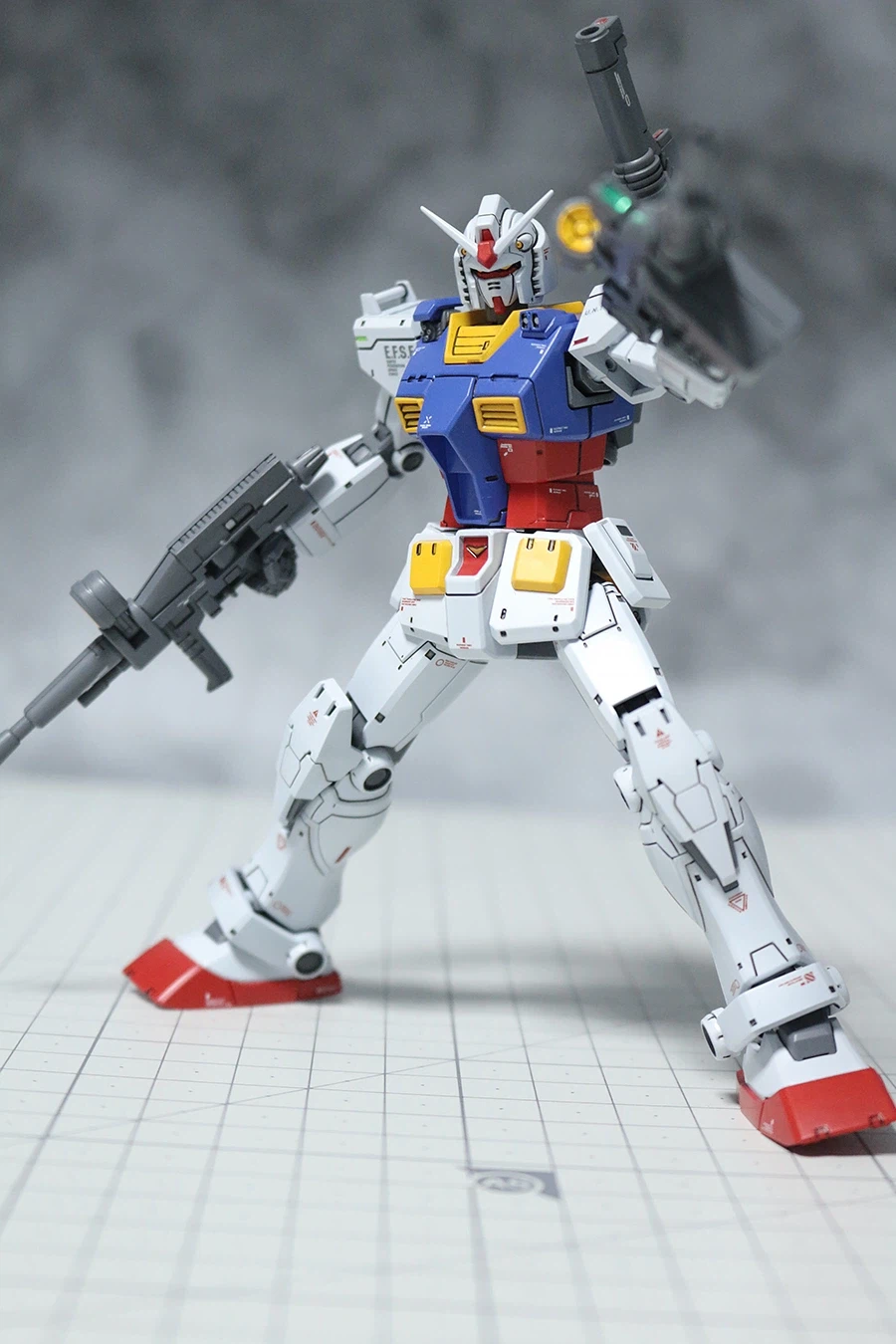HG RX-78-02 건담 디 오리진 완성_9.webp