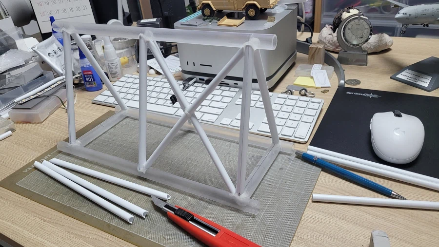 바리케이드 1/6_3.webp