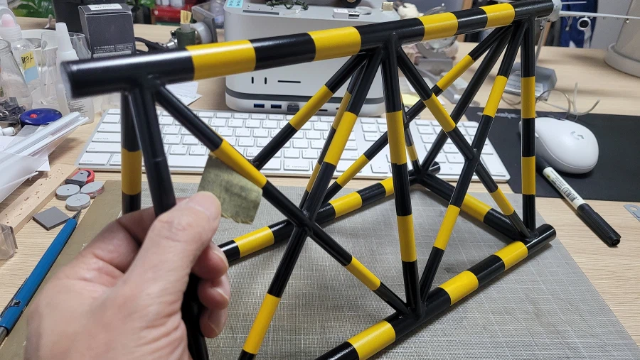 바리케이드 1/6_6.webp