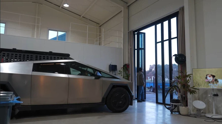 12년째 창고에서 산다는 유튜버_4.webp