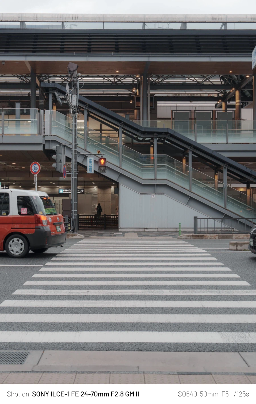 SEL2470GM2 | 24mm에서 70mm까지, 계륵 화각의 매력 - 여행_13.webp